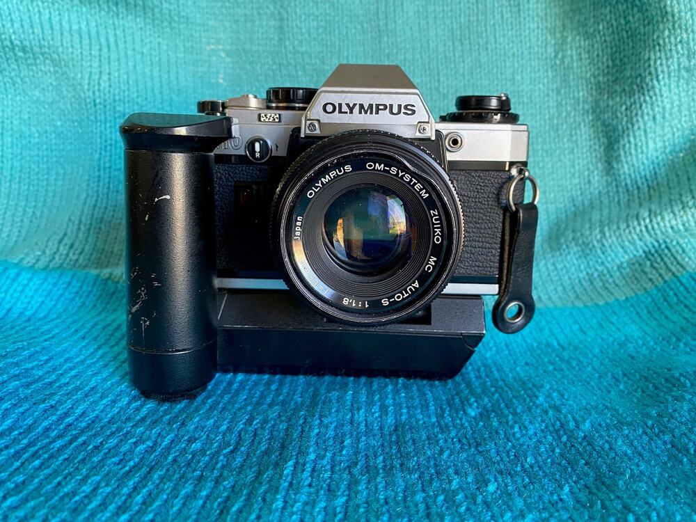 Olympus OM-10 35mm film Camera om 50mm f1.8 Lens winder
